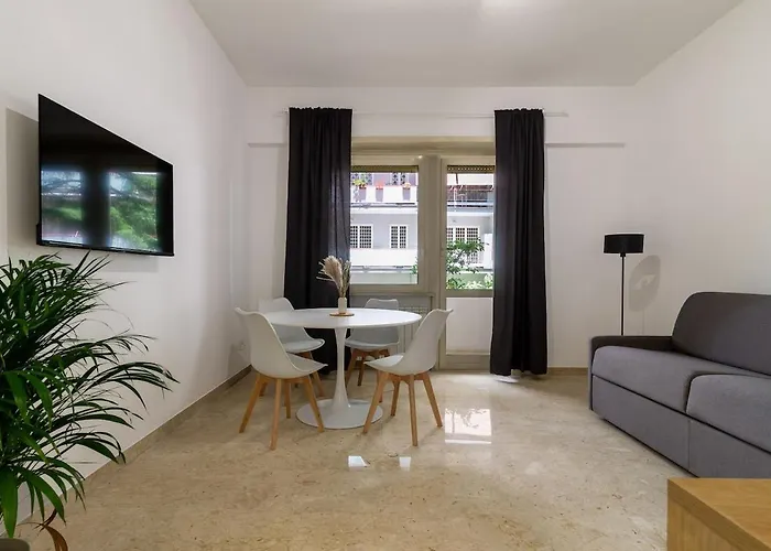 Domus Pompei - 10' A Piedi Da San Giovanni - Ac, Smart & Wi-fi Apartament