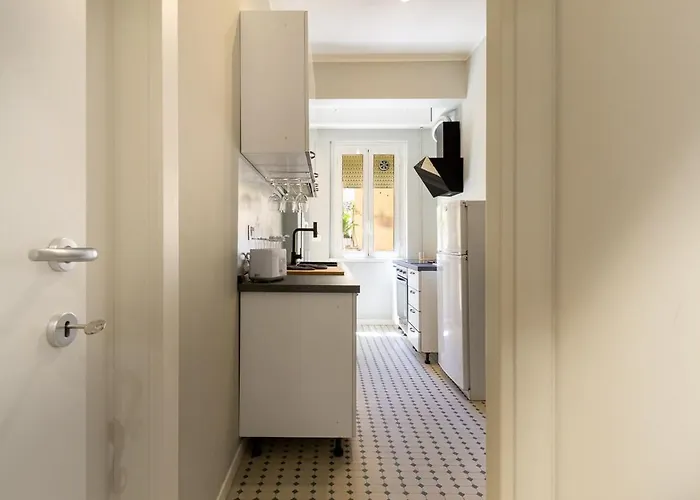 Domus Pompei - 10' A Piedi Da San Giovanni - Ac, Smart & Wi-fi Apartament *