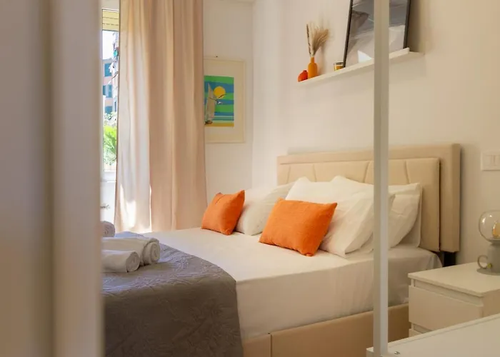 Domus Pompei - 10' A Piedi Da San Giovanni - Ac, Smart & Wi-fi Apartament *