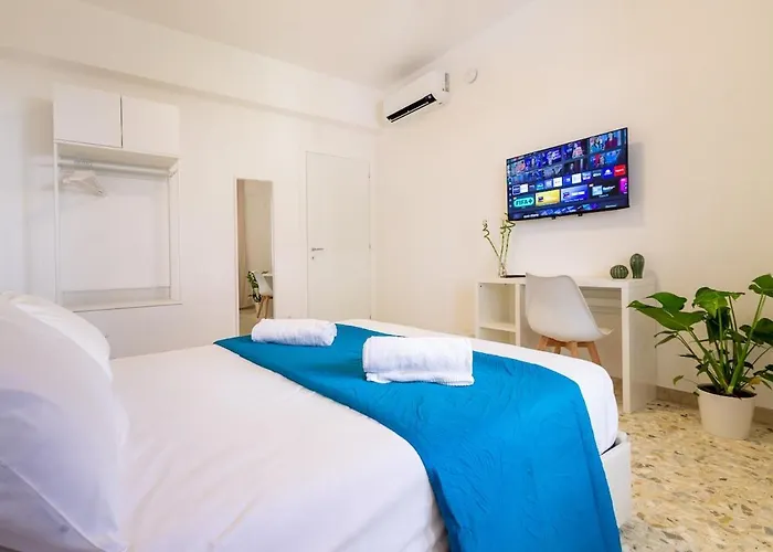 Apartament Domus Pompei - 10' A Piedi Da San Giovanni - Ac, Smart & Wi-fi Rzym